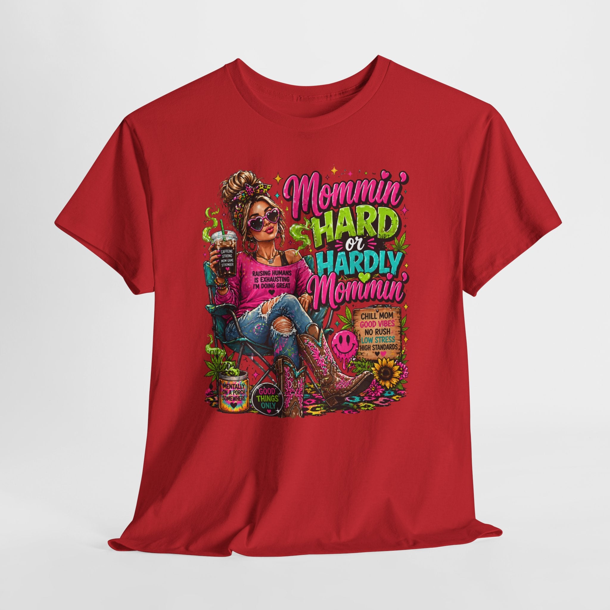 Mommin' Hard & Hardly Mommin' T-Shirt – Funny Mom Vacation Tee
