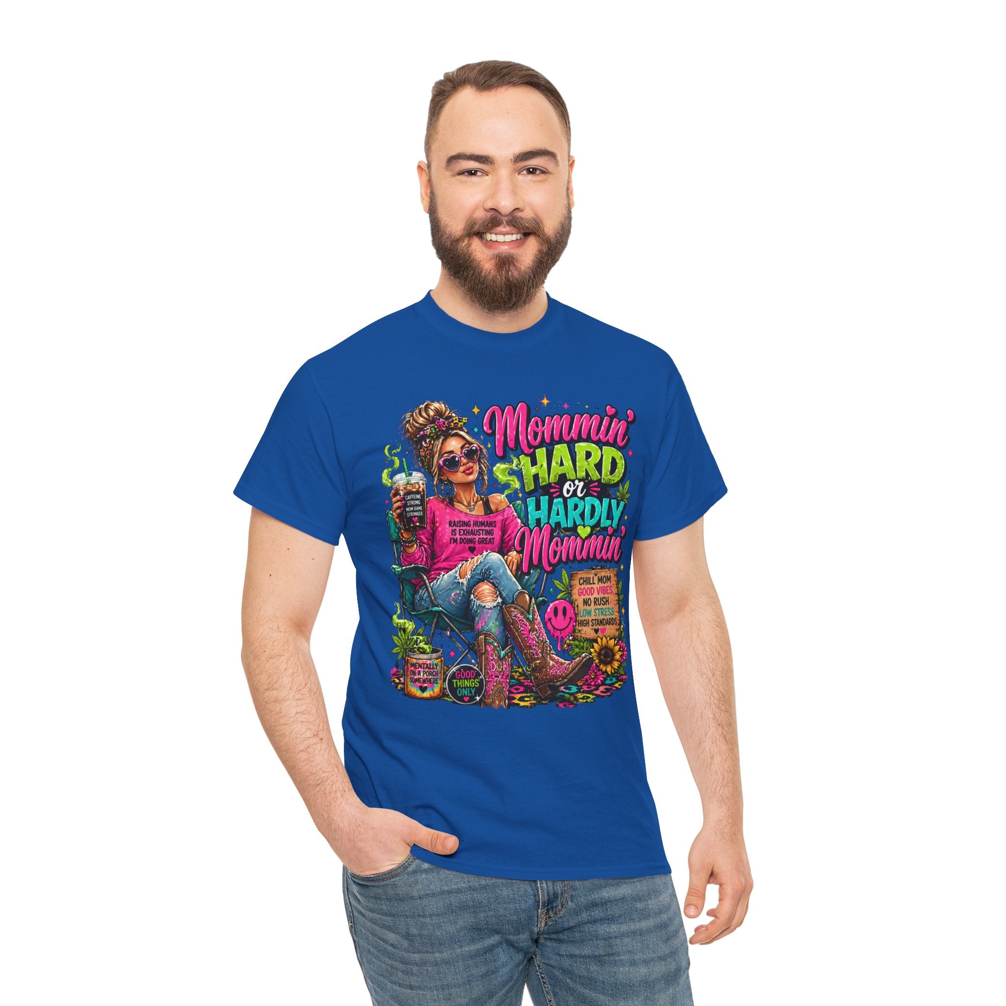 Mommin' Hard & Hardly Mommin' T-Shirt – Funny Mom Vacation Tee