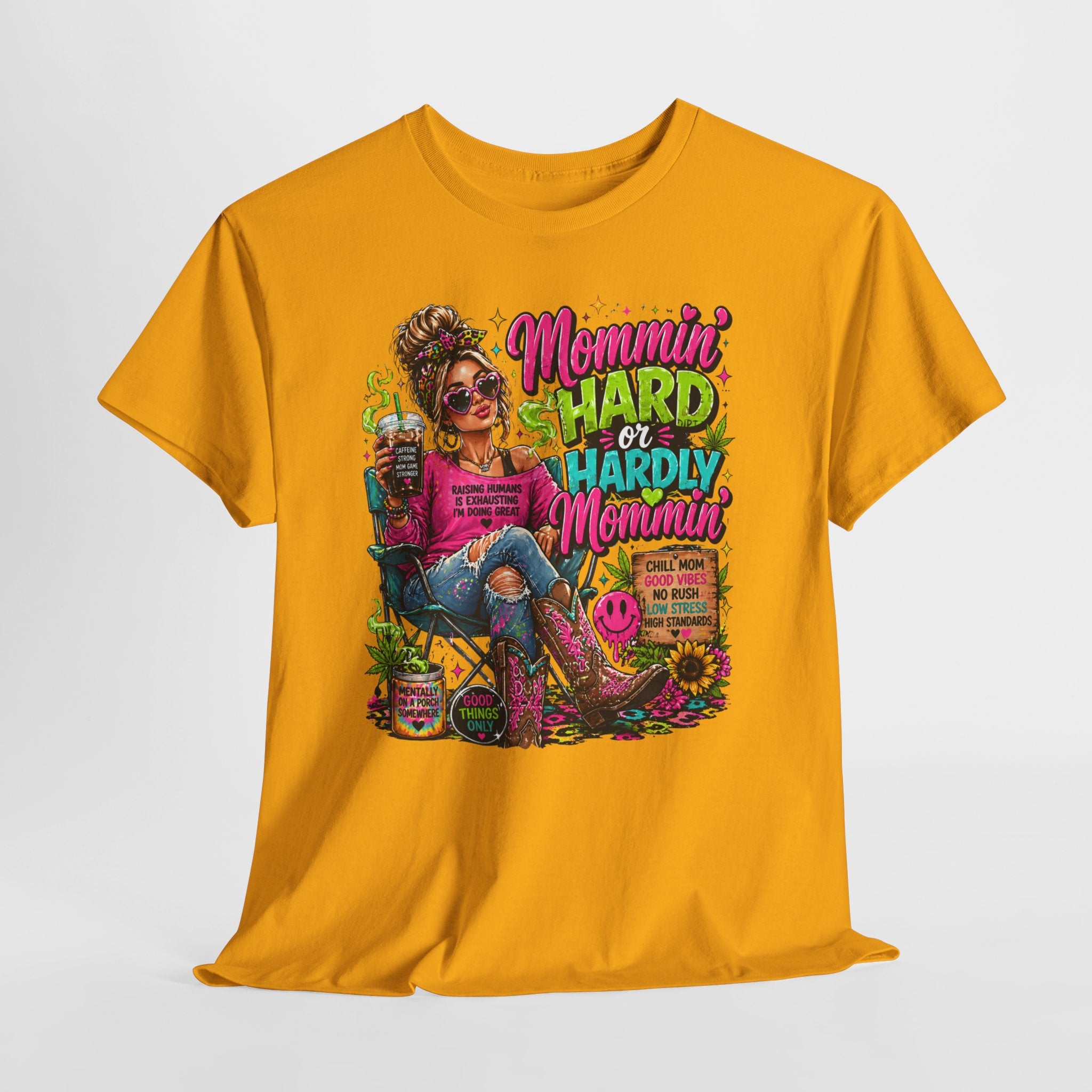 Mommin' Hard & Hardly Mommin' T-Shirt – Funny Mom Vacation Tee