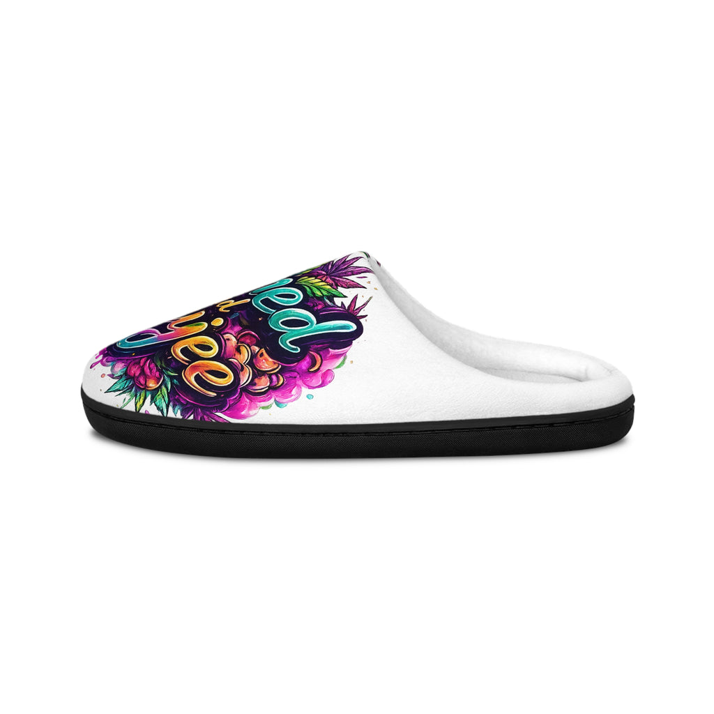 Slender and Boujee Women's Indoor Slippers — Colorful Floral Graphic