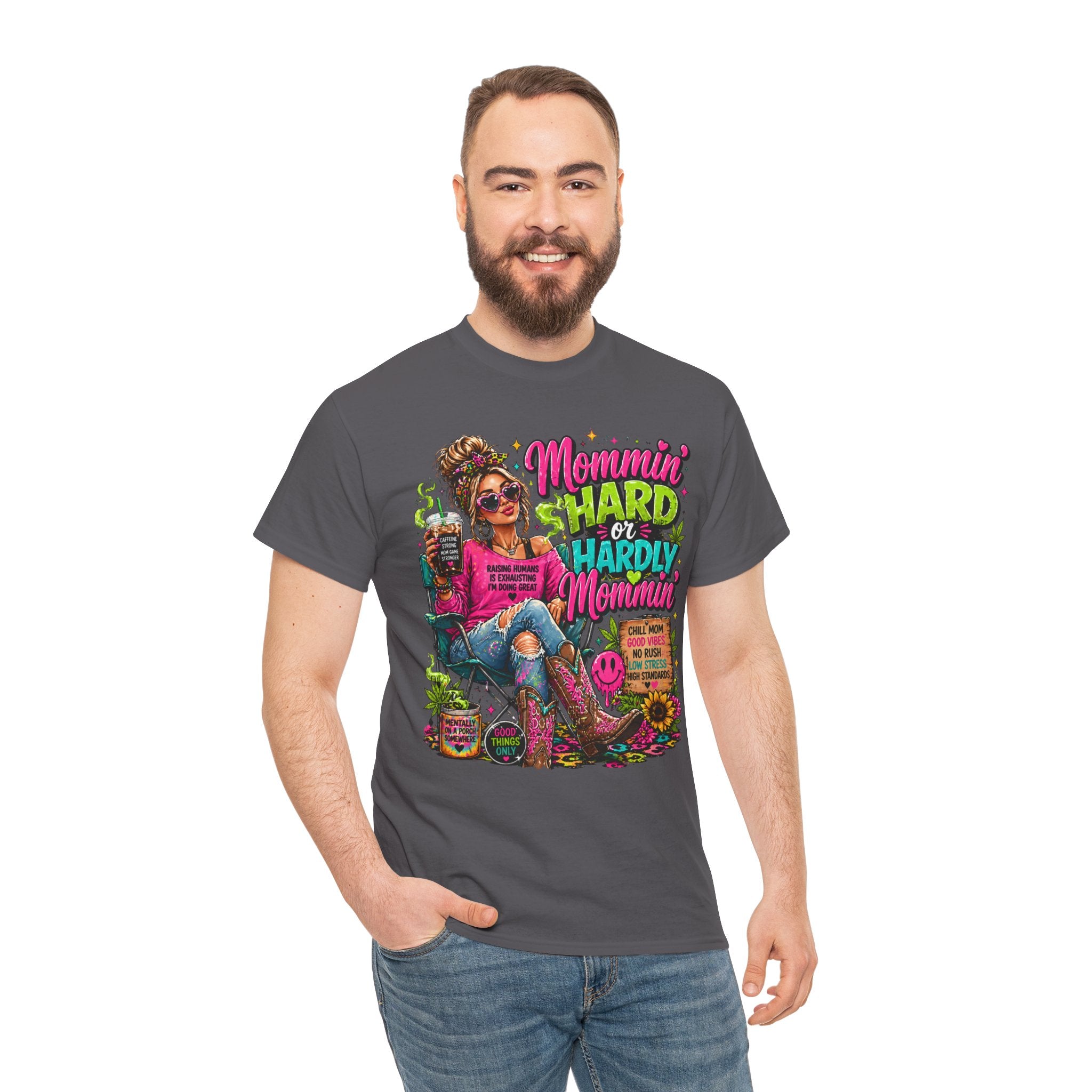 Mommin' Hard & Hardly Mommin' T-Shirt – Funny Mom Vacation Tee