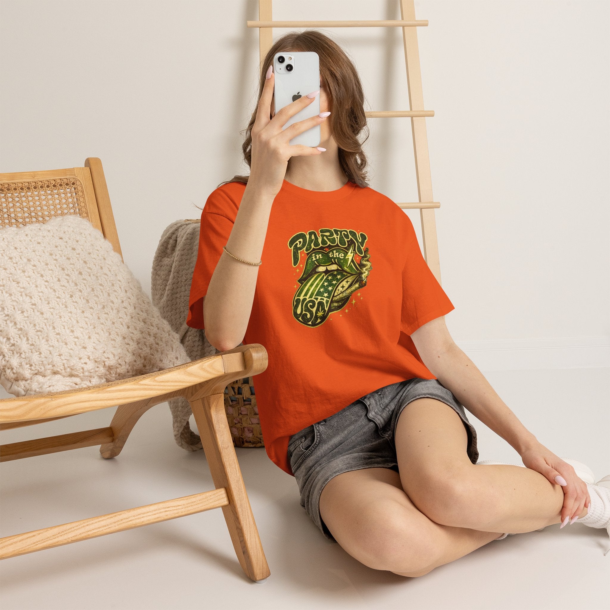Party in the USA Graphic T-Shirt – Retro Rolling Tongue Design