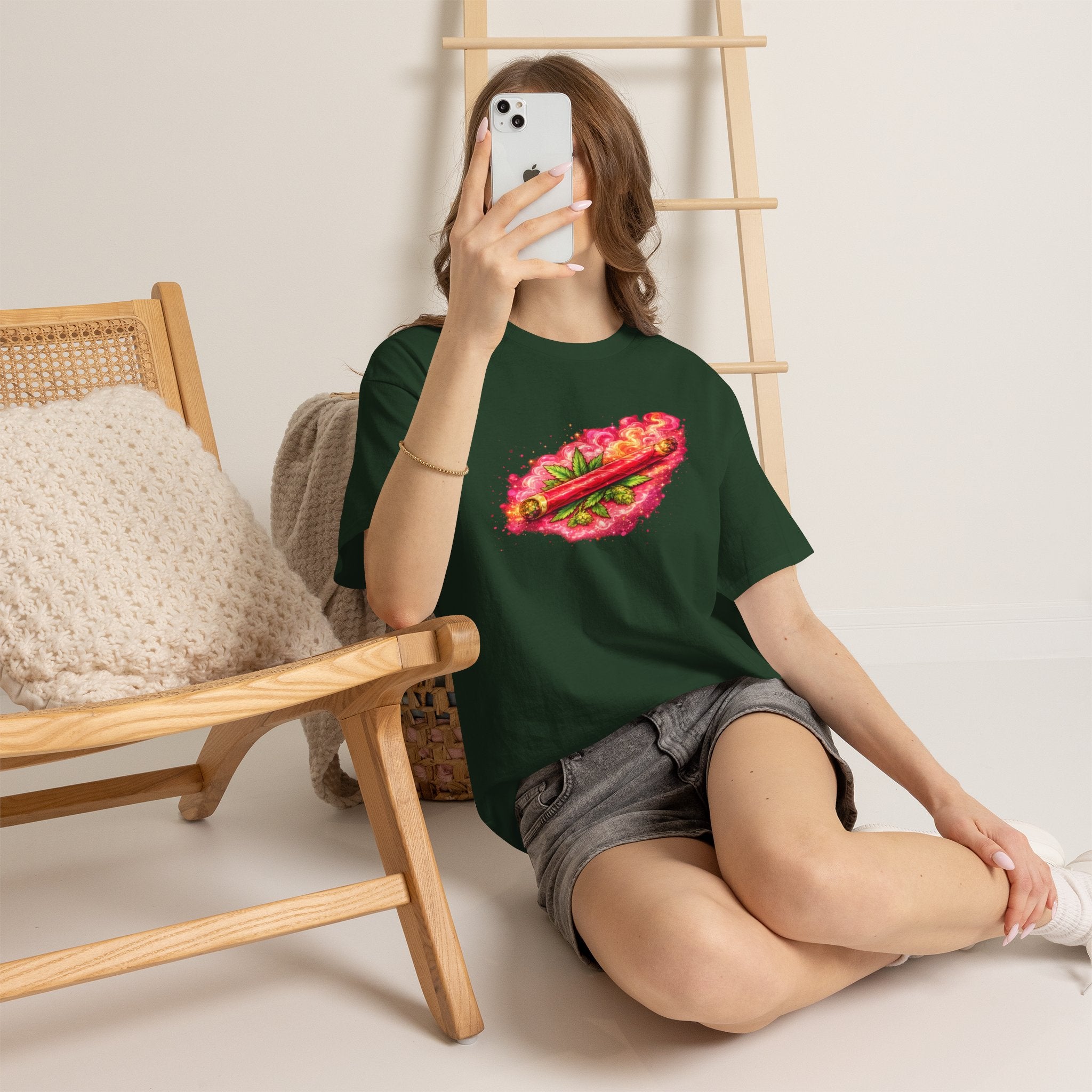 Spicy Cigar Verde Tee — Retro Chili & Cigar Graphic T-Shirt